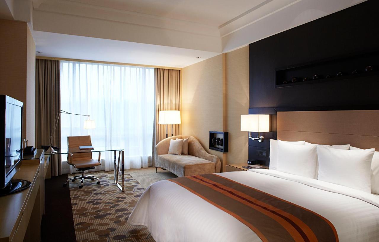 Courtyard By Marriott Shanghai Central Exterior foto
